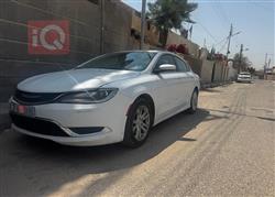 Chrysler 200